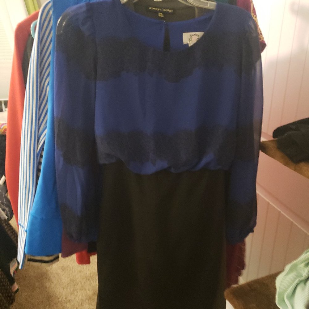 Sweet Storm Sz. Small Sheath Dress Black and Blue